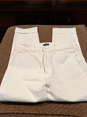 Express Women’s Slim Straight Jeans in White